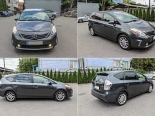 Toyota Prius v foto 2