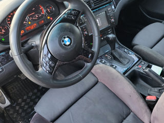 BMW 3 Series foto 5