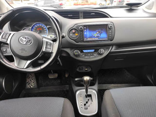 Toyota Yaris foto 9