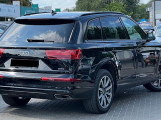 Audi Q7 foto 2