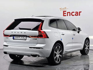 Volvo XC60 foto 2