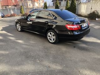 Mercedes E-Class foto 4