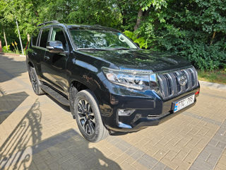 Toyota Land Cruiser Prado foto 2