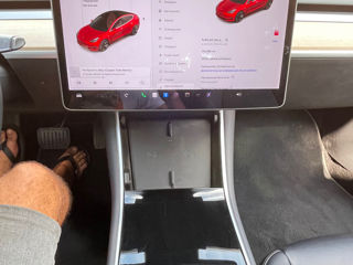 Tesla Model 3 foto 9