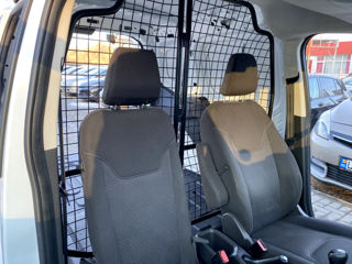 Ford Transit Courier foto 14