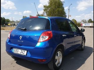 Renault Clio foto 3