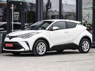 Toyota C-HR foto 1