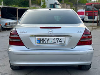 Mercedes E-Class foto 6