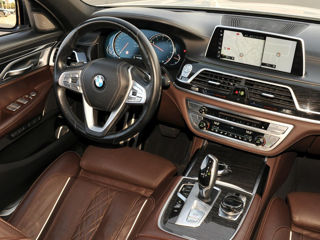 BMW 7 Series foto 5