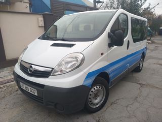 Opel Vivaro foto 3