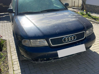 Запчасти на Audi A4