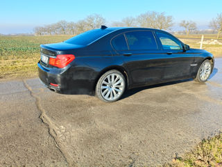 BMW 5 Series foto 2