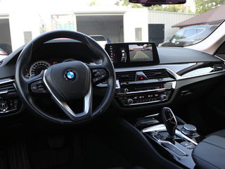 BMW 5 Series foto 7