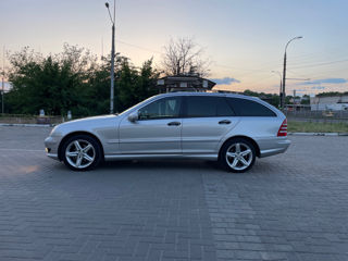 Mercedes C-Class foto 5