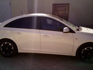 Chevrolet Cruze foto 2