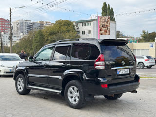 Toyota Land Cruiser Prado foto 5