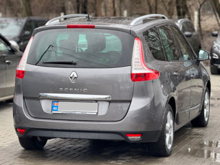 Renault Grand Scenic foto 3