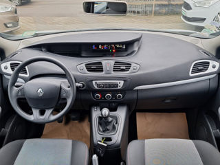 Renault Scenic foto 9