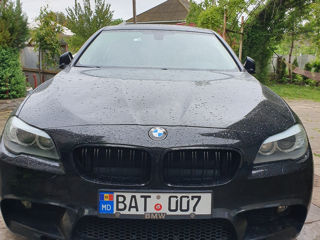 BMW 5 Series foto 8