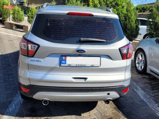 Ford Kuga foto 4