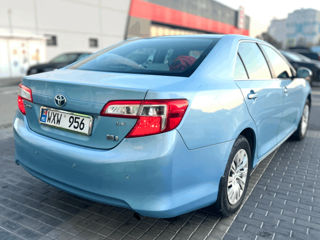 Toyota Camry foto 2