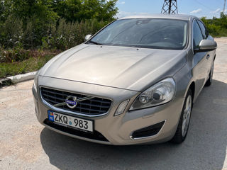 Volvo S60 foto 5