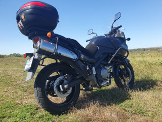 Suzuki V-strom DL650 foto 7