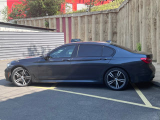 BMW 7 Series foto 7