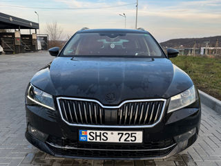 Skoda Superb foto 3