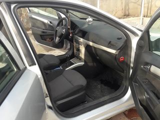 Opel Astra foto 4