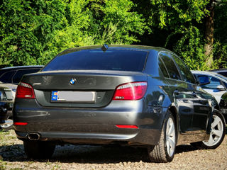 BMW 5 Series foto 3