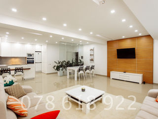Vânzare apartament exclusiv, 2 dormitoare + living spațios, bloc de elită, Centru, str. București! foto 5