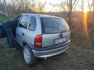 Opel Corsa foto 4