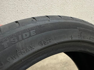 225/45 R19 foto 3