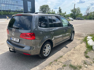 Volkswagen Touran foto 6