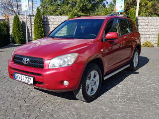 Toyota Rav 4 foto 3