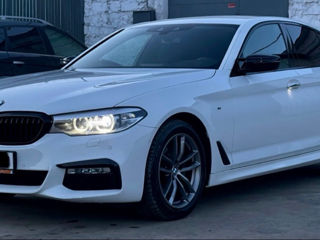 BMW 5 Series foto 2