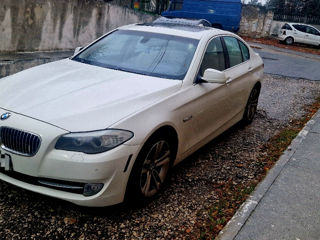 BMW 5 Series foto 3