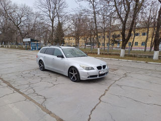 BMW 5 Series foto 4