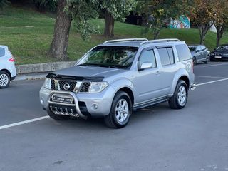 Nissan Pathfinder foto 3
