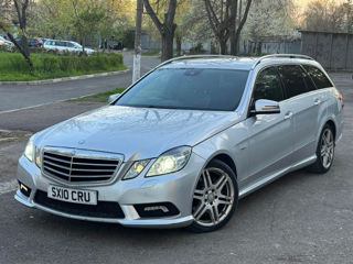 Mercedes E-Class foto 1