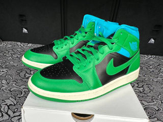 Air Jordan 1Mid Originale