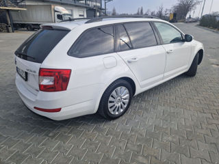 Skoda Octavia foto 4