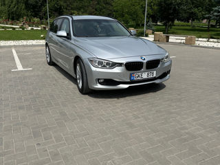 BMW 3 Series Touring foto 4