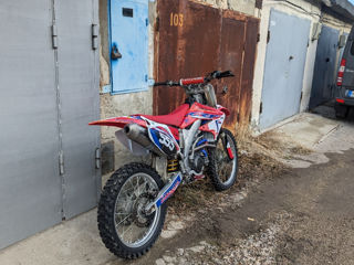 Honda CRF 450 foto 2