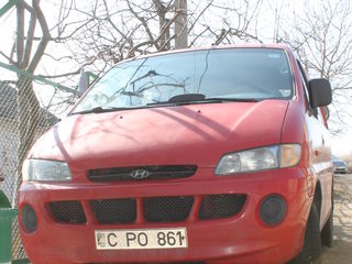 Hyundai H 200 foto 1