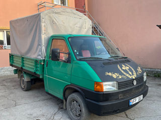 Volkswagen T4 foto 1