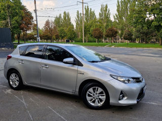 Toyota Auris foto 1