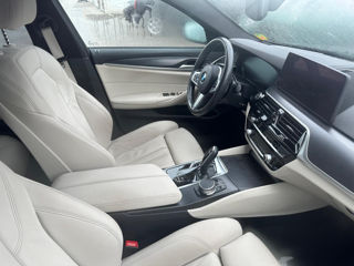 BMW 5 Series foto 6