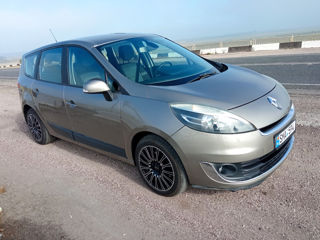 Renault Grand Scenic foto 3